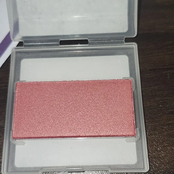 Mary Kay blush - Picture 1 of 2